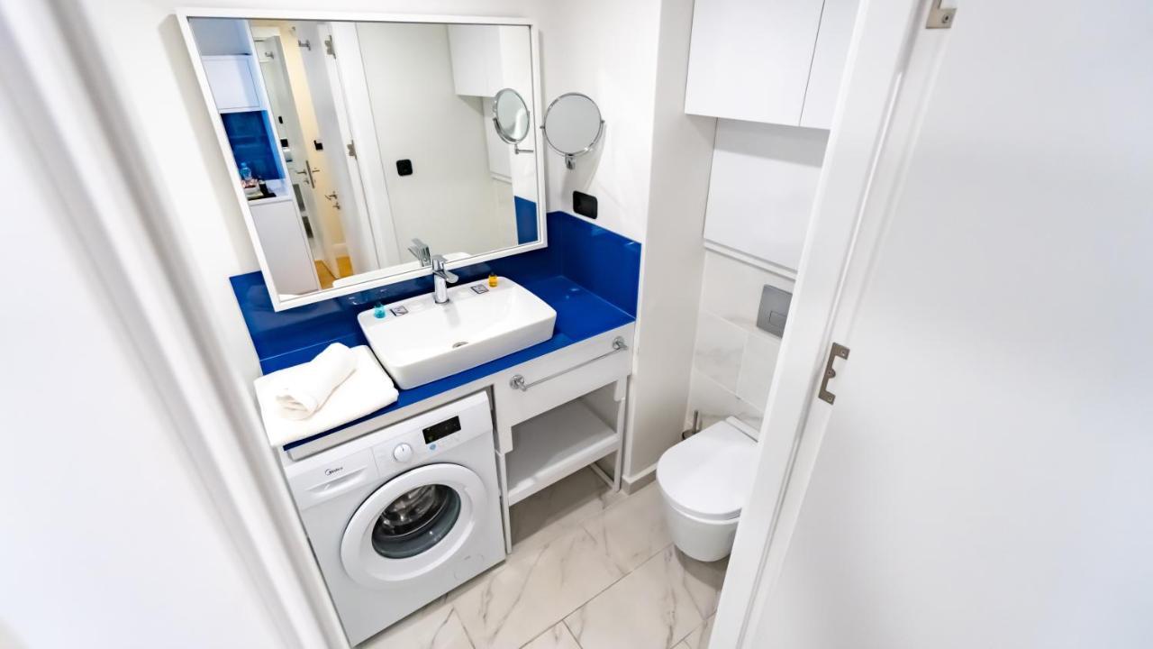 Smart Aparthotel Orbi City Batumi Bagian luar foto
