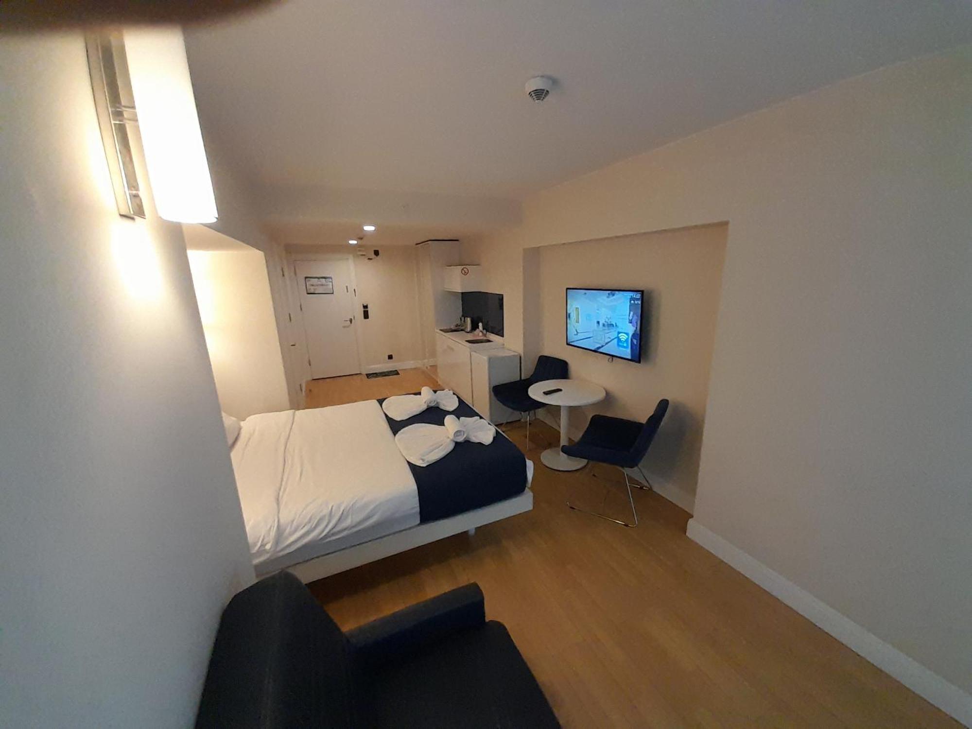 Smart Aparthotel Orbi City Batumi Ruang foto