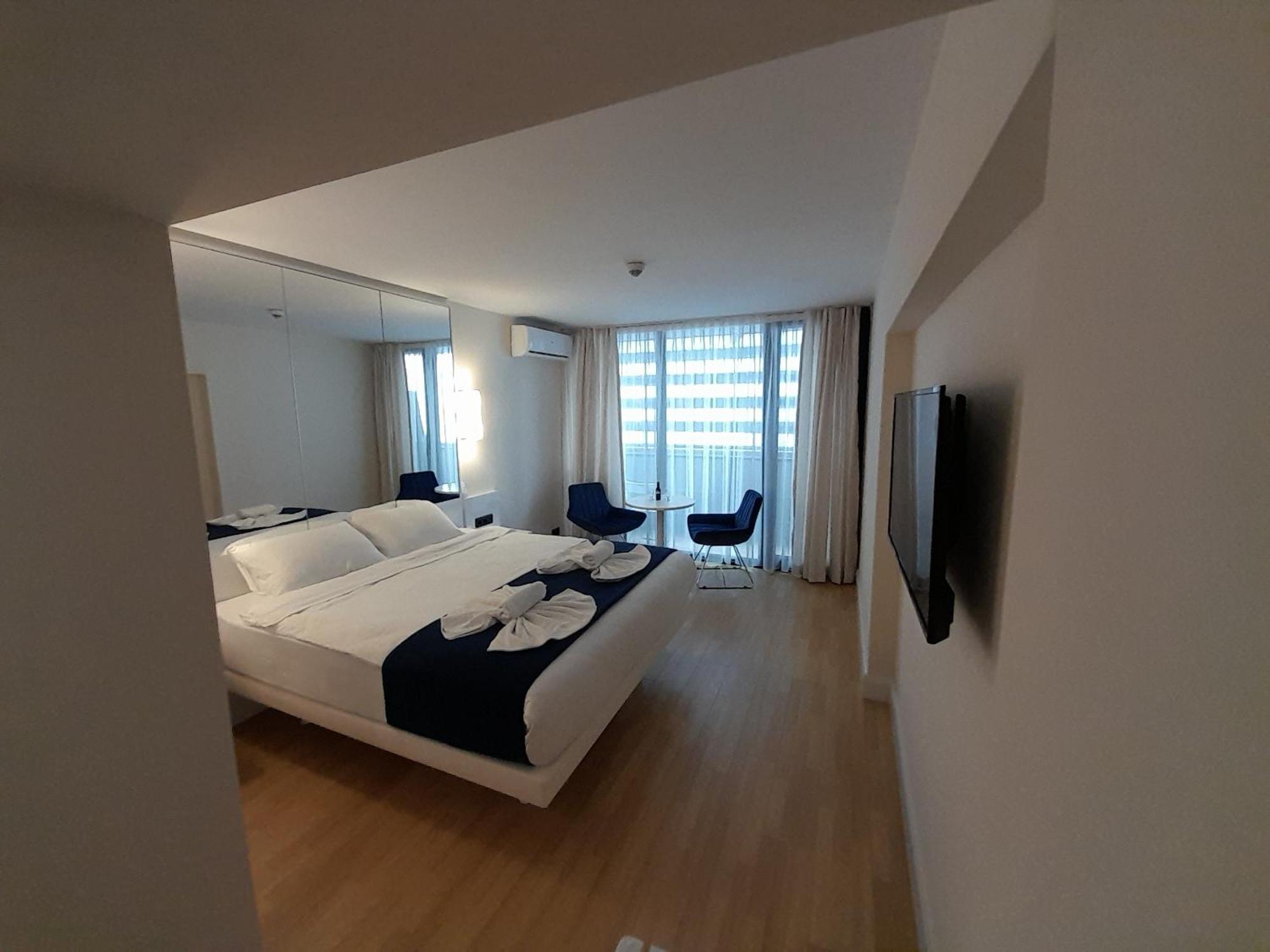 Smart Aparthotel Orbi City Batumi Ruang foto